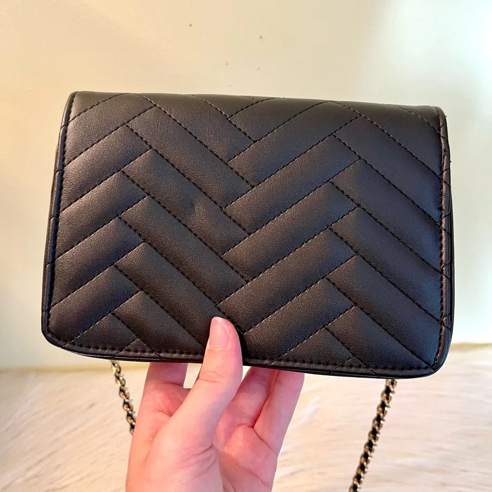 Bebe Black Quilted Crossbody Clutch Bag - Picture 4 of 9